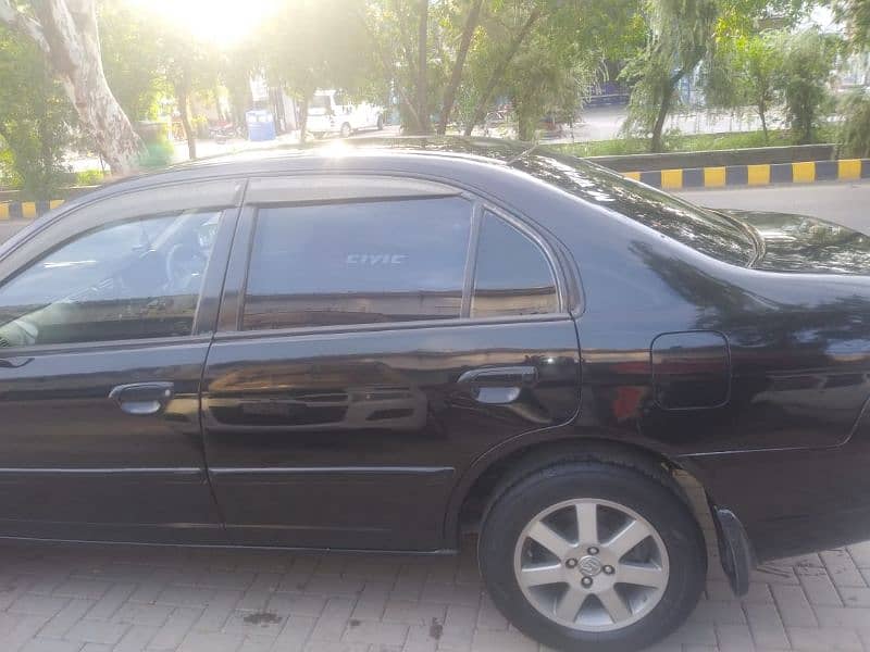 Honda Civic EXi 2005 1