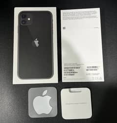 iphone 11  64 GB complet box water pack 10/10