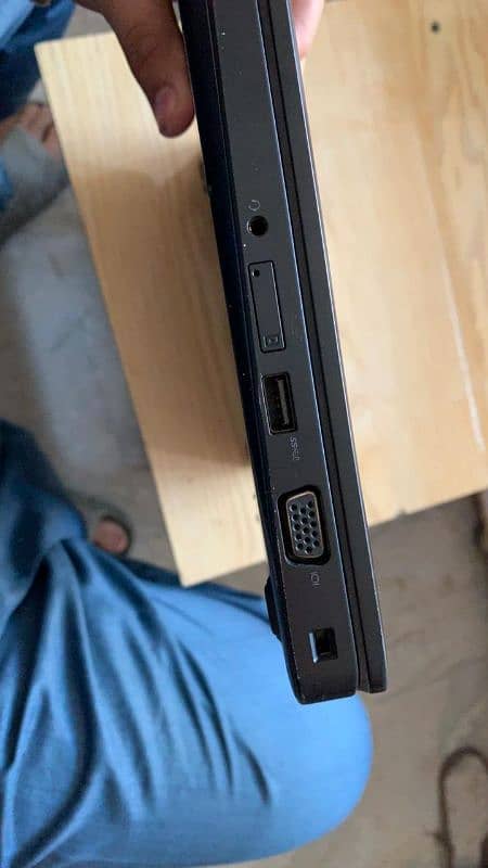 dell laptop 16 ram 256 ssd gen 3  i5 7 gen HQ 3