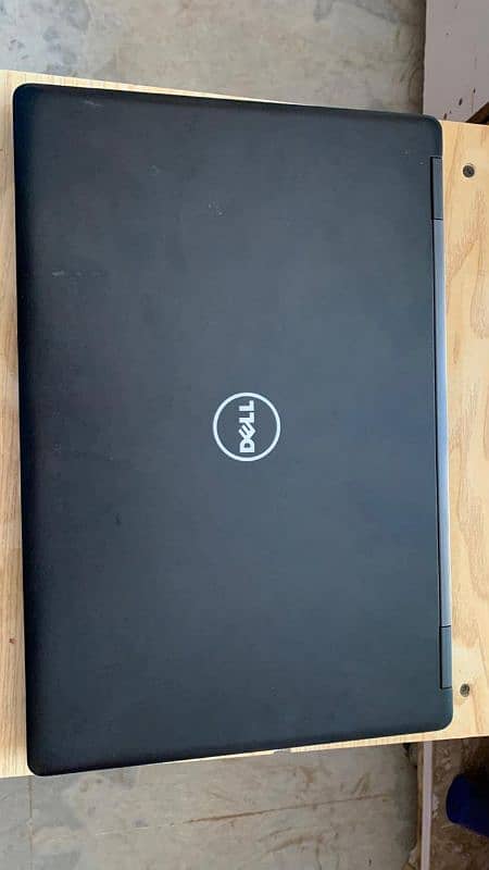 dell laptop 16 ram 256 ssd gen 3  i5 7 gen HQ 9