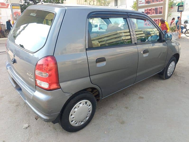 Suzuki Alto 2012 3