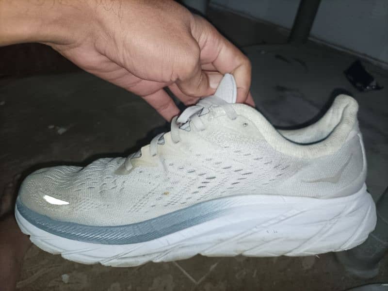 Hoka brand size 11.5. 03072792711 0