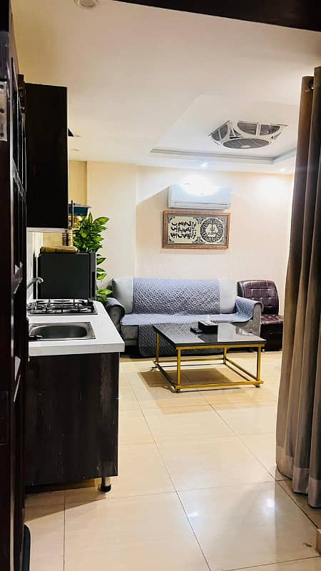 One bedroom VIP apartment for rent on daily basis in bahria town 5