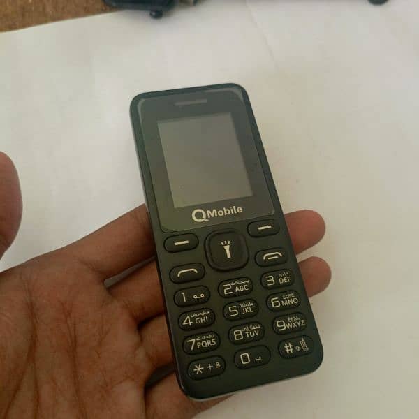 Qmobile full box 1