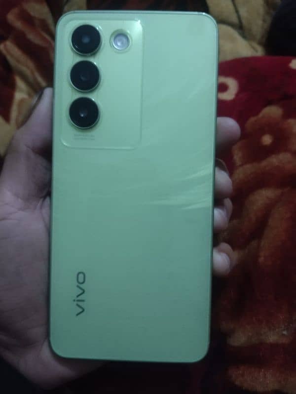 vivo Y 100 8/256 gb 6