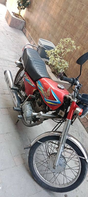 Urgent sale Honda 125 2