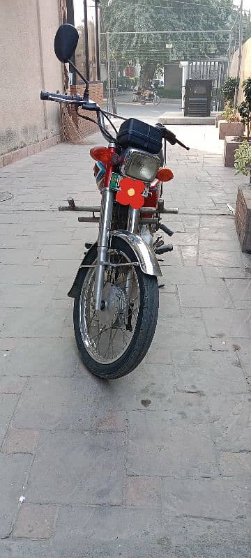 Urgent sale Honda 125 3