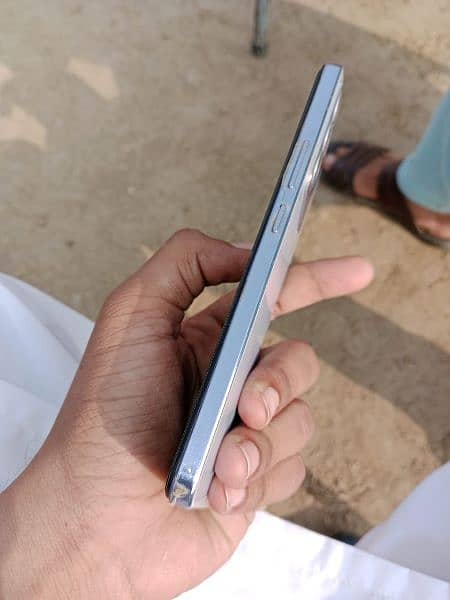 vivo v27e 8+8 256gb memory with box and charger condition 10.9 5