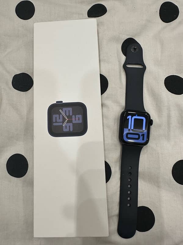 Apple Watch SE (Gen 2) 40mm midnight GPS 1