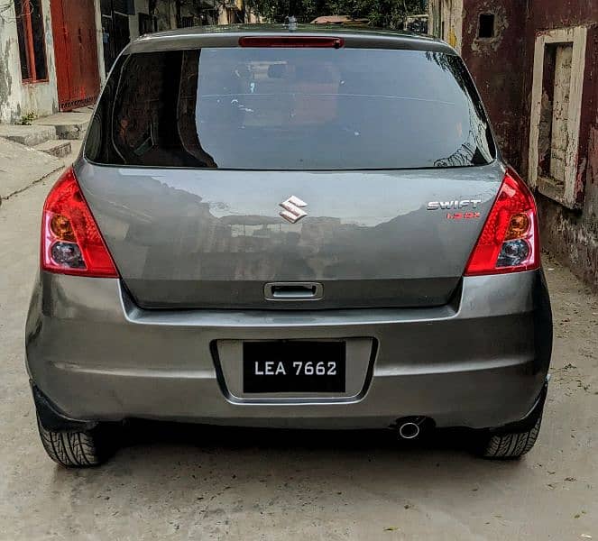 Suzuki Swift 2011 3