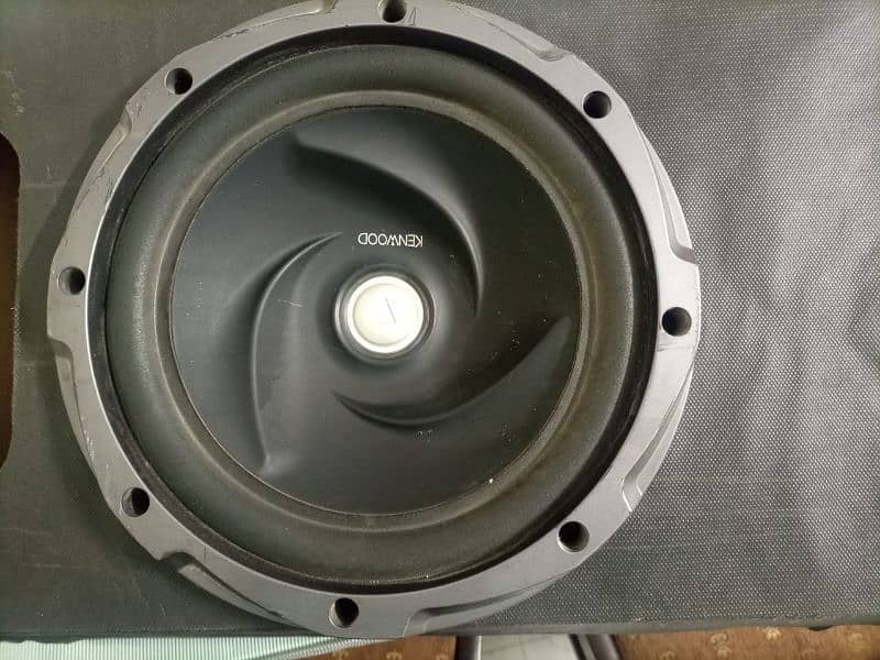 kenwood woofers in excellent condition in reasonable price 0