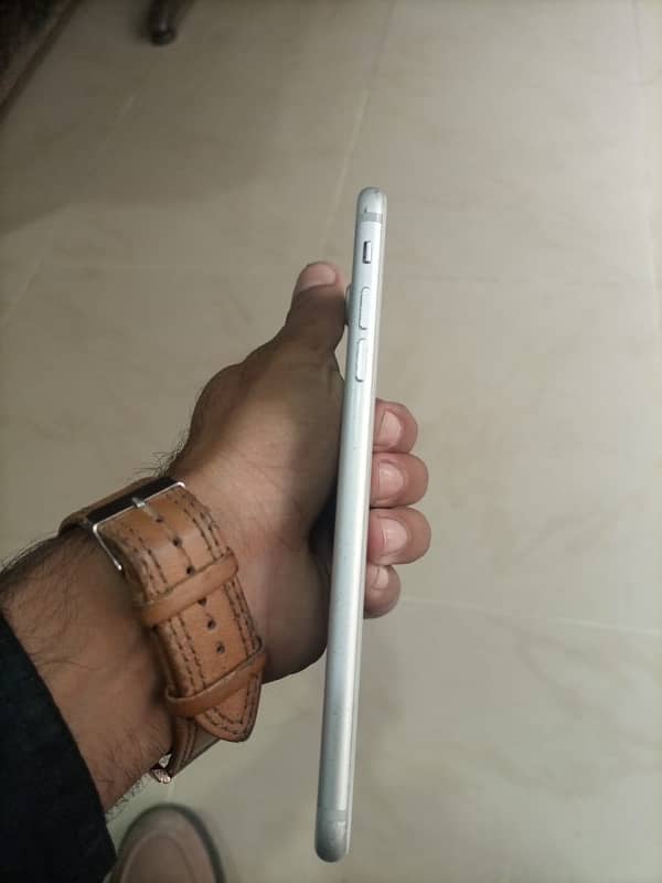 i phone 7plus pta 128gb 4