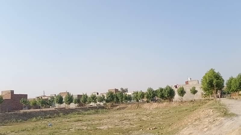 10 Marla plot near ferozpur road and new defence road Kahna nau Lahore 8