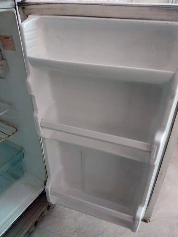 LG Mini fridge for Sale. 2