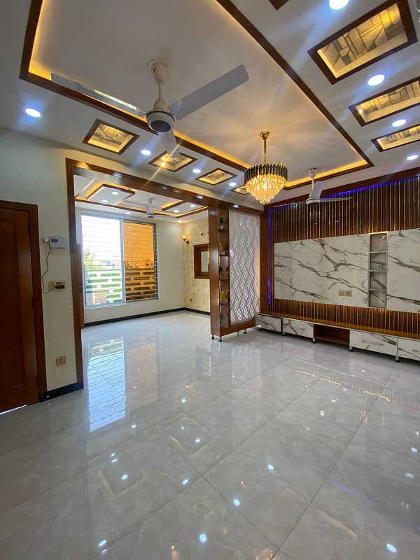 5 Marla Designer House For Sale In Bahria Orchard Lahore 3