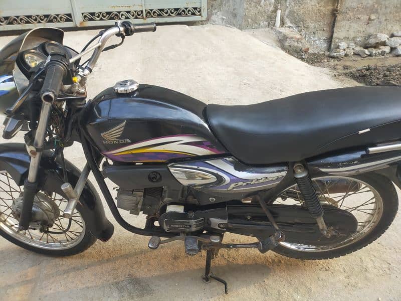 Honda pridar 100 model 15 for sell 1