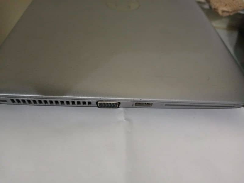 HP EliteBook 820 G4 - Core i5 7th Gen, 8GB RAM, 256GB SSD 9