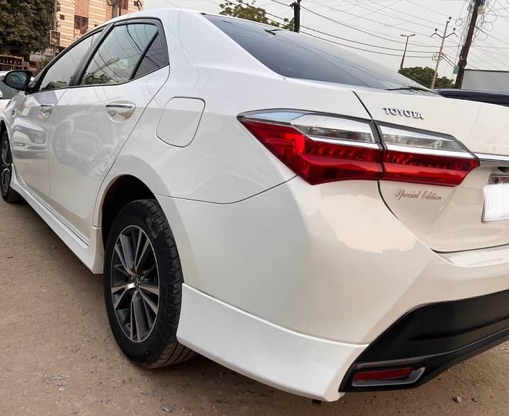 Toyota Corolla Altis 2022 4