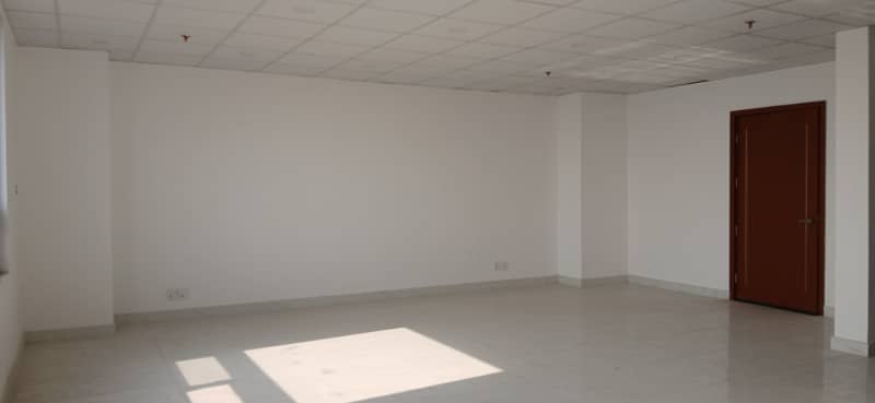 693 Square Feet Office Available For Rent In Grand Square Mall main boulevard Gulberg 3 6