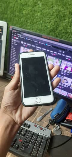 iPhone 7 Bypass 128gb