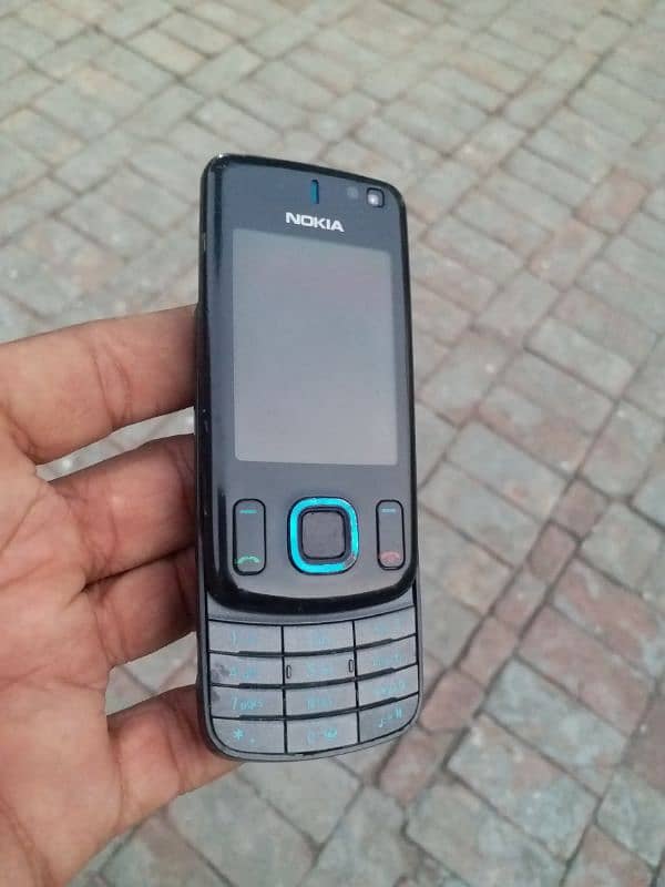 Nokia 6600 slider 2