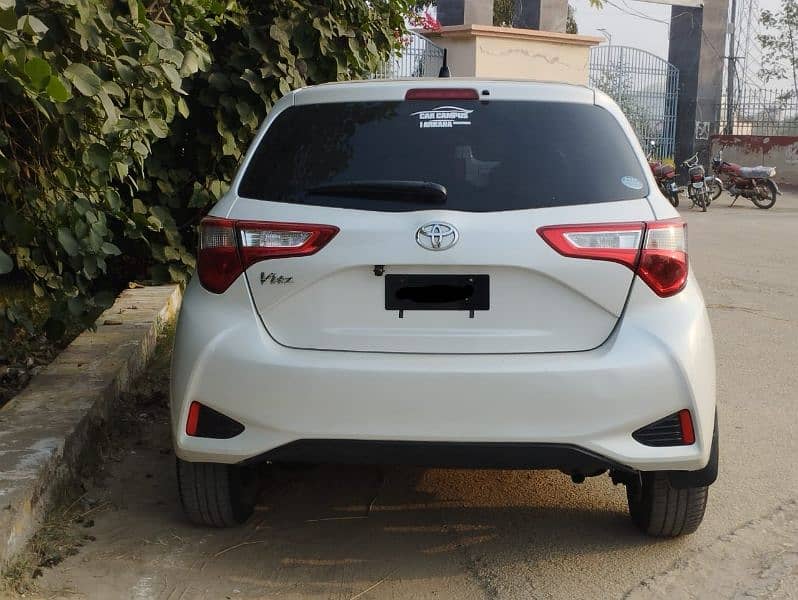 Toyota Vitz 2017 3