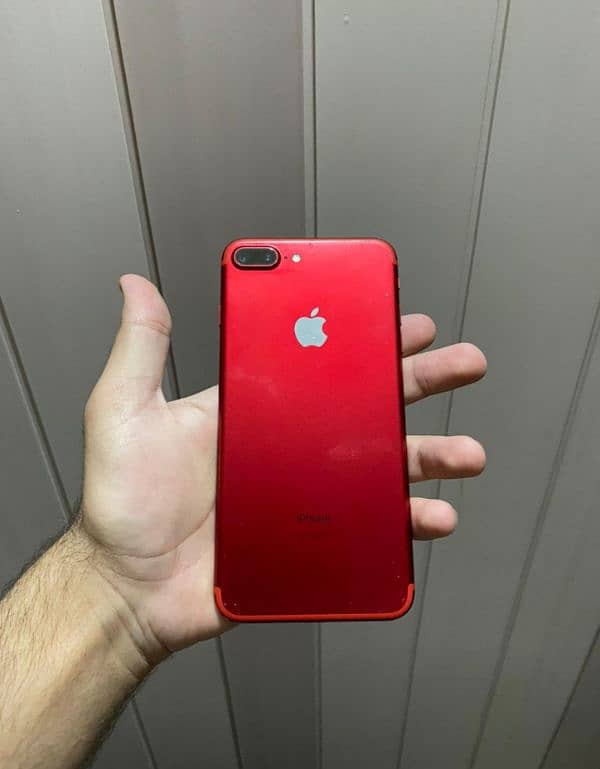 Iphone 7 Plus 128 with box PTA 4