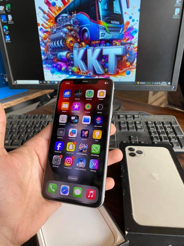 Iphone 11 pro max 3