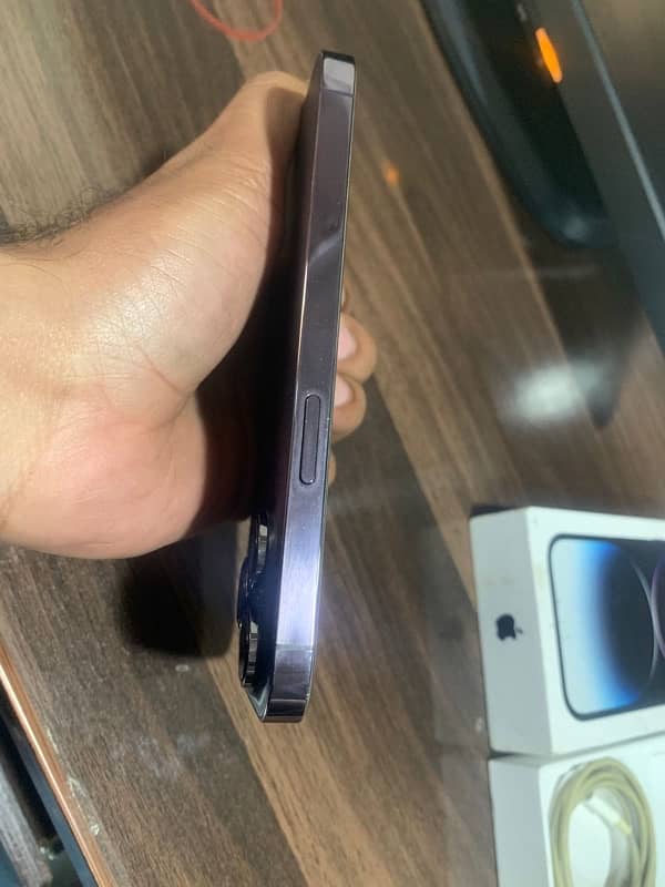 IPhone 14 pro HK non pta 4