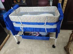 baby cot