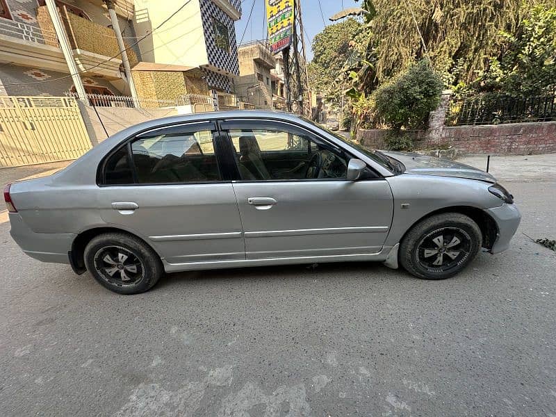 Honda Civic EXi 2005 1