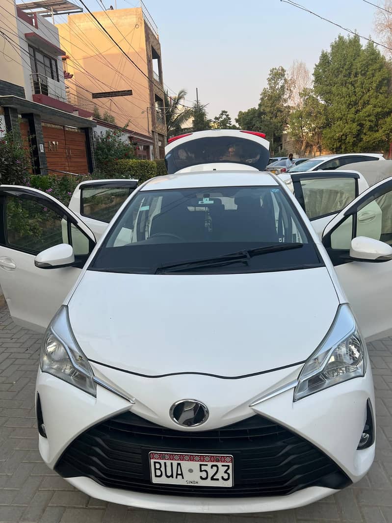 Toyota Vitz F 1.0 Model 2018/Vitz Model 2018 0