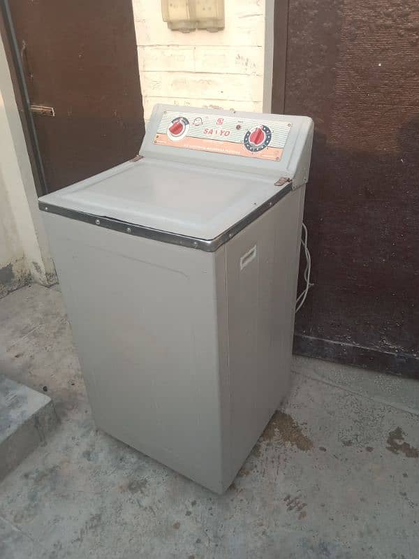 Sanyo washing machine for sale 2