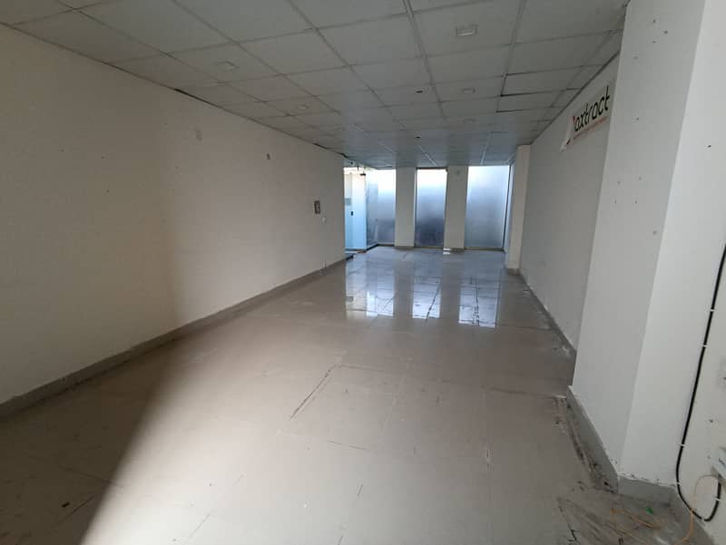 LG Shops For Rent- Spring North - Bahria Town Phase 7 - Rawalpindi 3