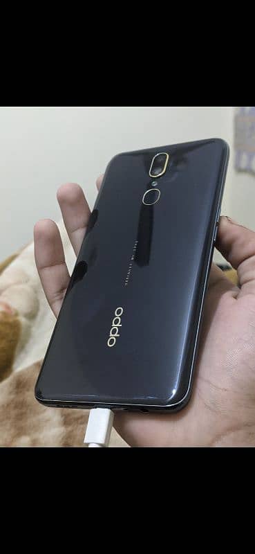 OPPO F11 1