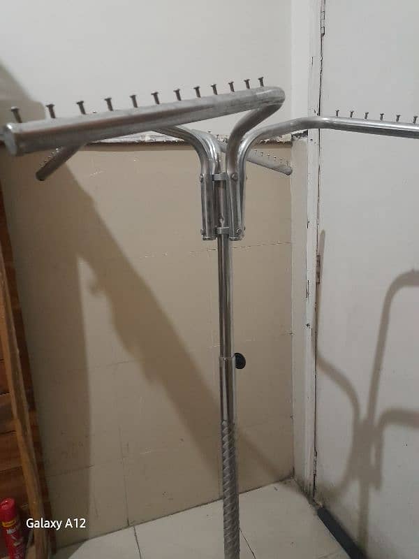 hanging clothes stand 4