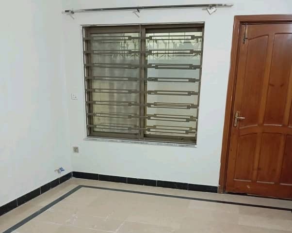 2100 Square Feet House Is Available In Affordable Price In G-14/4 4