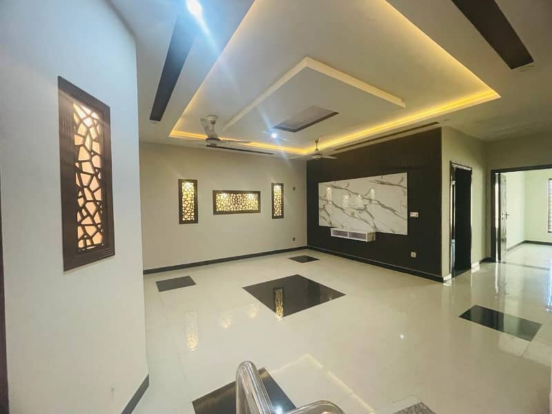 10 marla full house available for rent in bahria enclave 3