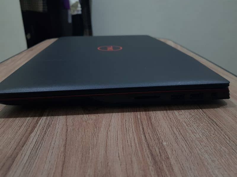 Dell G3 Gaming Laptop 6