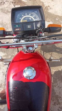 dhoom 70cc