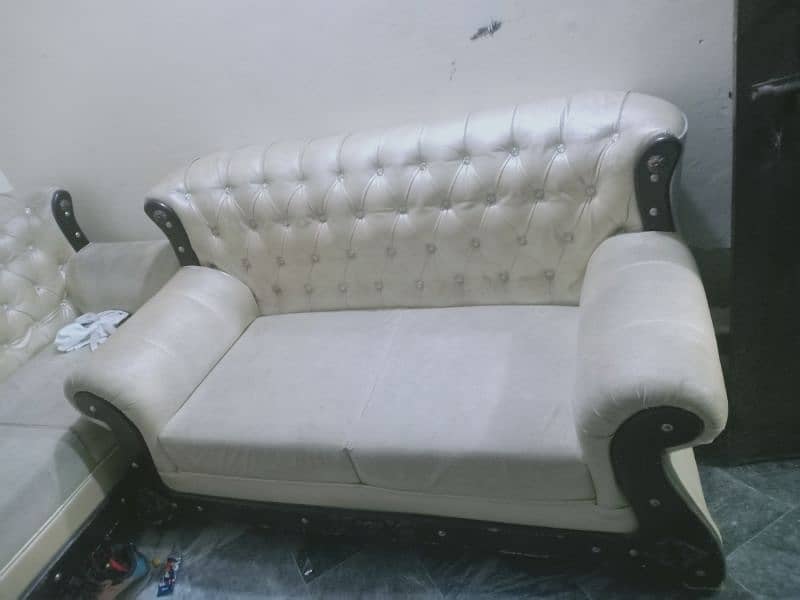 Used Sofa for sale 0