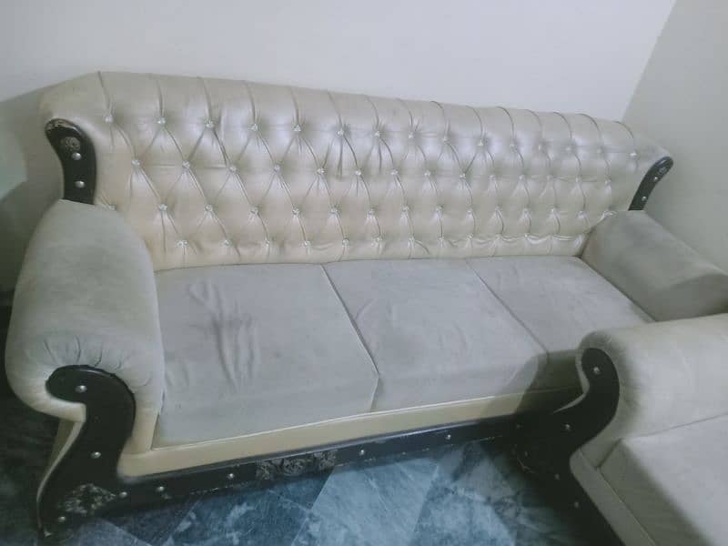 Used Sofa for sale 2