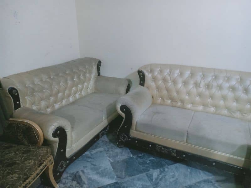 Used Sofa for sale 4