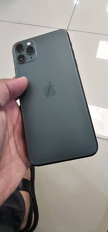 iphone 11 Pro Max condition 9/10 3