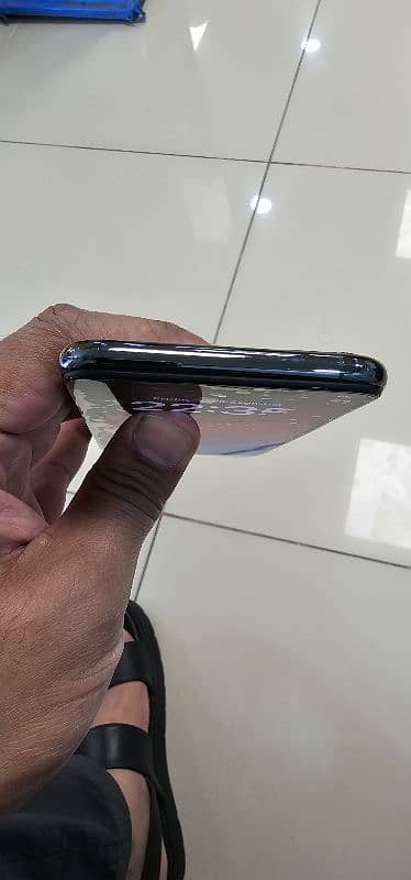 iphone 11 Pro Max condition 9/10 7