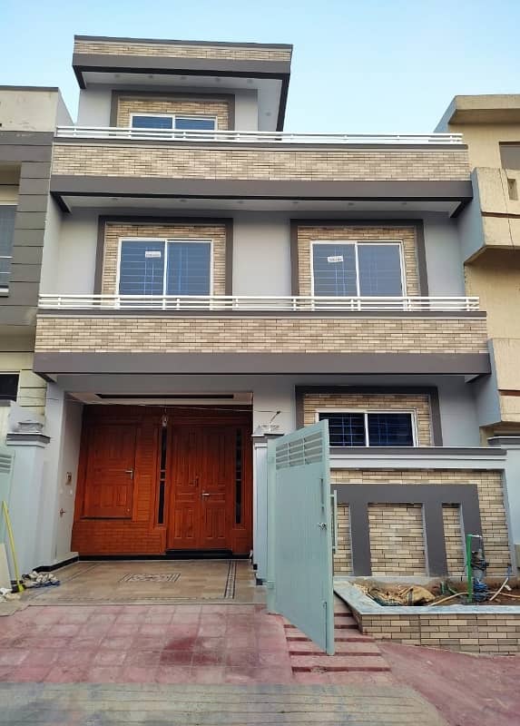 4 Marlas Tile Flooring Double Storey Near Park & Kashmir Highway G-13 1