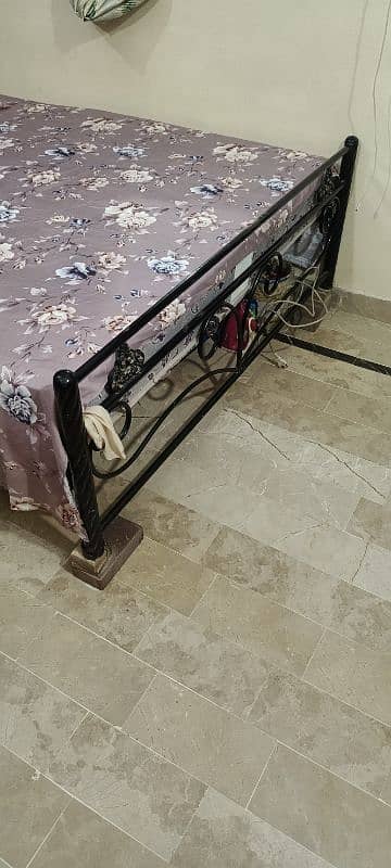 King size iron bed with mattress 2