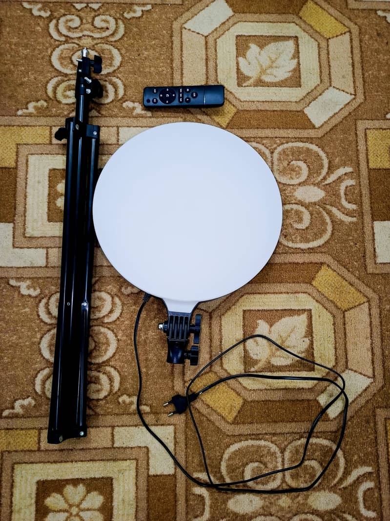 Photography/Video Fill Light Set (Stand + Remote) – Great Condition 1