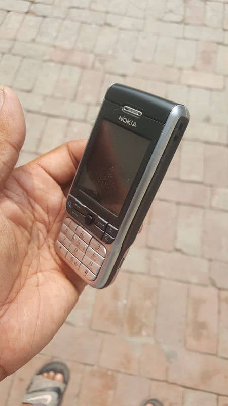 Nokia Symbian 3032 2