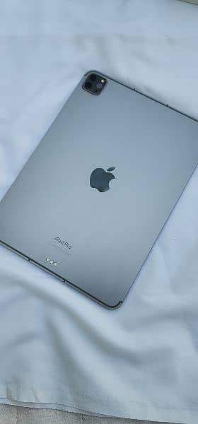 iPad Pro M2 Chip 11'inches WiFi+Cellular with Apple Care Warranty. 6